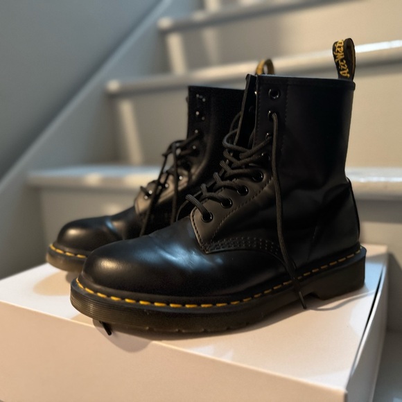 Dr. Martens 1460 M6 / W7 - Picture 8 of 8